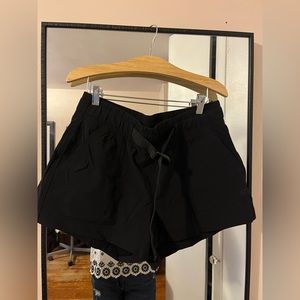 Black hybrid woven shorts